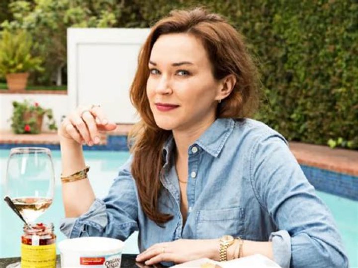 
How Much Money Does Sunny Ozell Make? Latest Income Salary
